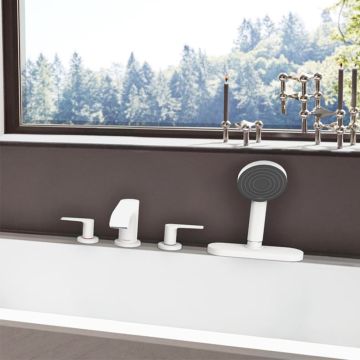Badkarsblandare Hansgrohe Vivenis 4-osaline mattvit